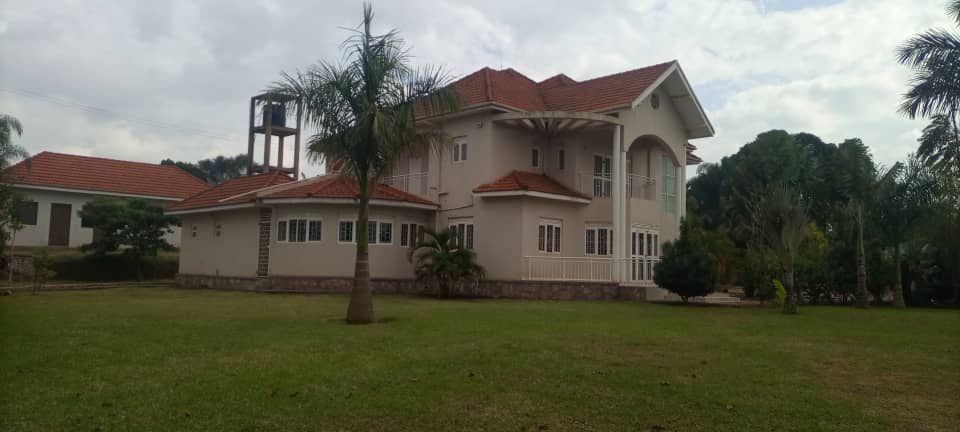 WhatsApp Image 2021-08-15 at 5.30.29 PM.jpeg